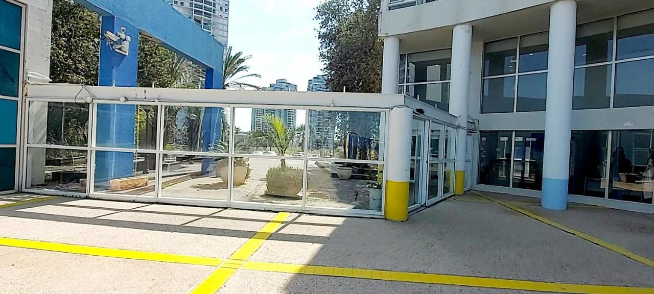 מלון דירות על הים בת ים 39 Екстериор снимка
